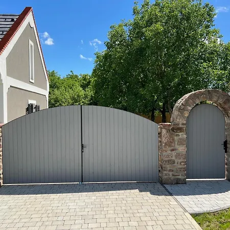 Kiskuetyue * Balatonhenye