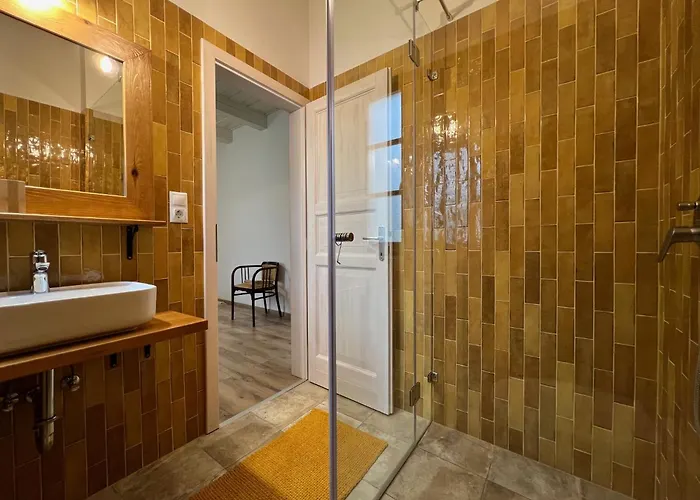 Kiskuetyue Balatonhenye