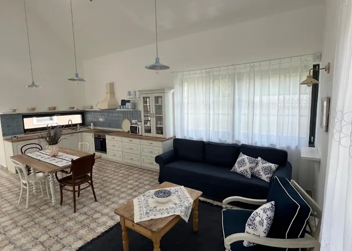 Kiskuetyue Balatonhenye