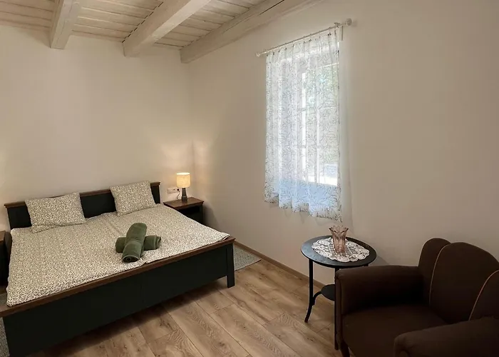 Kiskuetyue * Balatonhenye